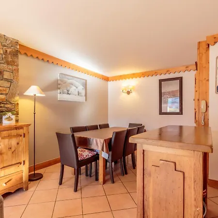 Apartment Appartement Spacieux Avec Acces Pistes Et Espace Bien-Etre - Fr-1-351-145 La Plagne