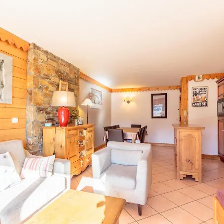 Apartment Appartement Spacieux Avec Acces Pistes Et Espace Bien-Etre - Fr-1-351-145 La Plagne