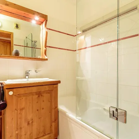 Apartment Spacieux Avec Acces Pistes Et Espace Bien-etre - Fr-1-351-145