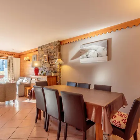 Spacieux Avec Acces Pistes Et Espace Bien-etre - Fr-1-351-145 * La Plagne