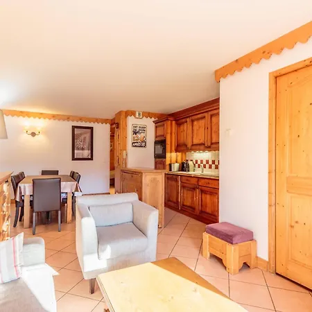 Spacieux Avec Acces Pistes Et Espace Bien-etre - Fr-1-351-145 La Plagne